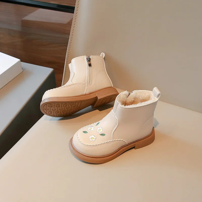 Beige flower embroidered kids boots – side view