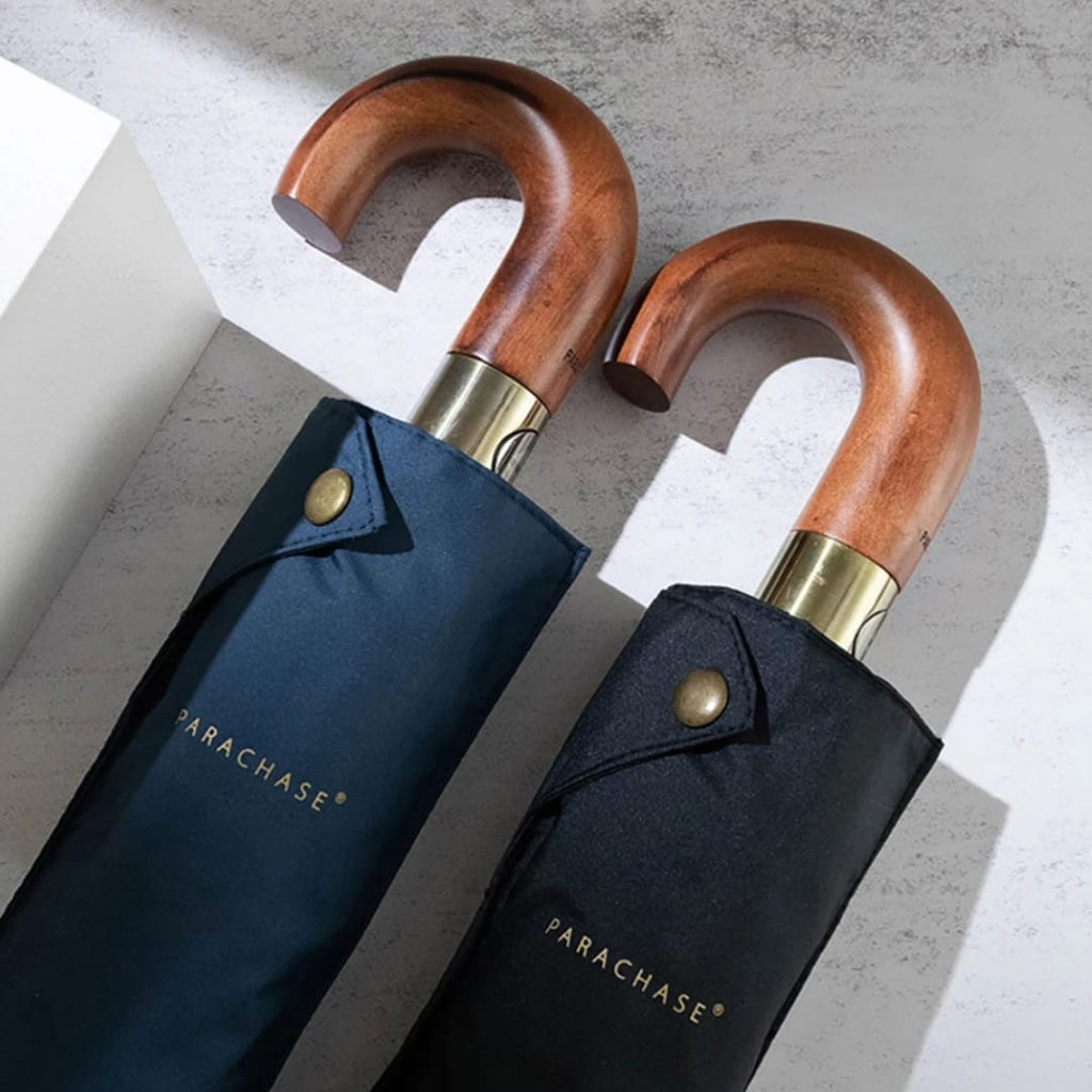 Parachase automatic umbrellas in navy and black with wooden handles