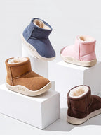 Wooly snow boots for kids in blue, pink and brown color options