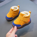 Yellow warm winter boots for babies with soft lining